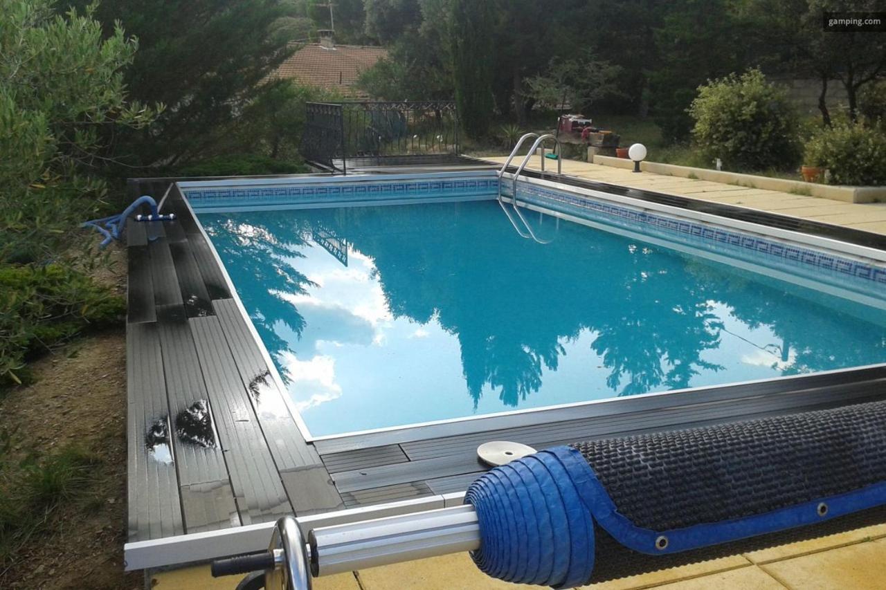 Gite 2 Chambres Avec Piscine Sernhac Екстериор снимка